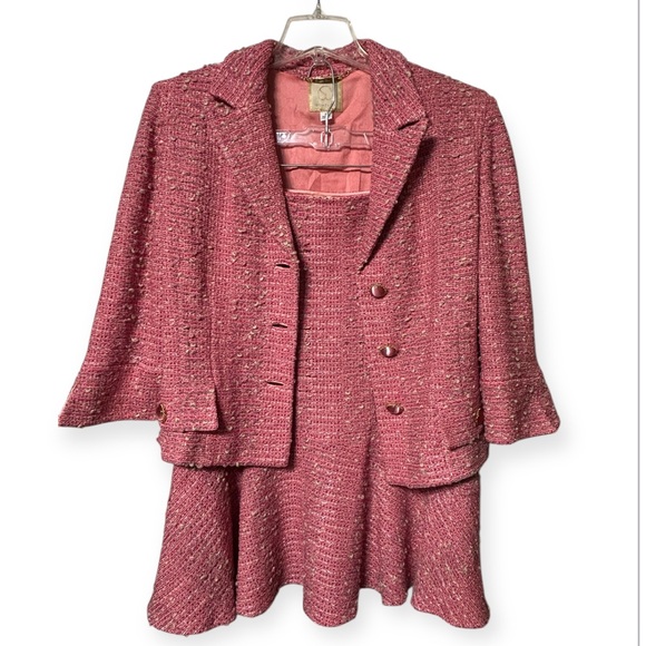 St. John Couture pink tweed skirt and blazer - Picture 5 of 12